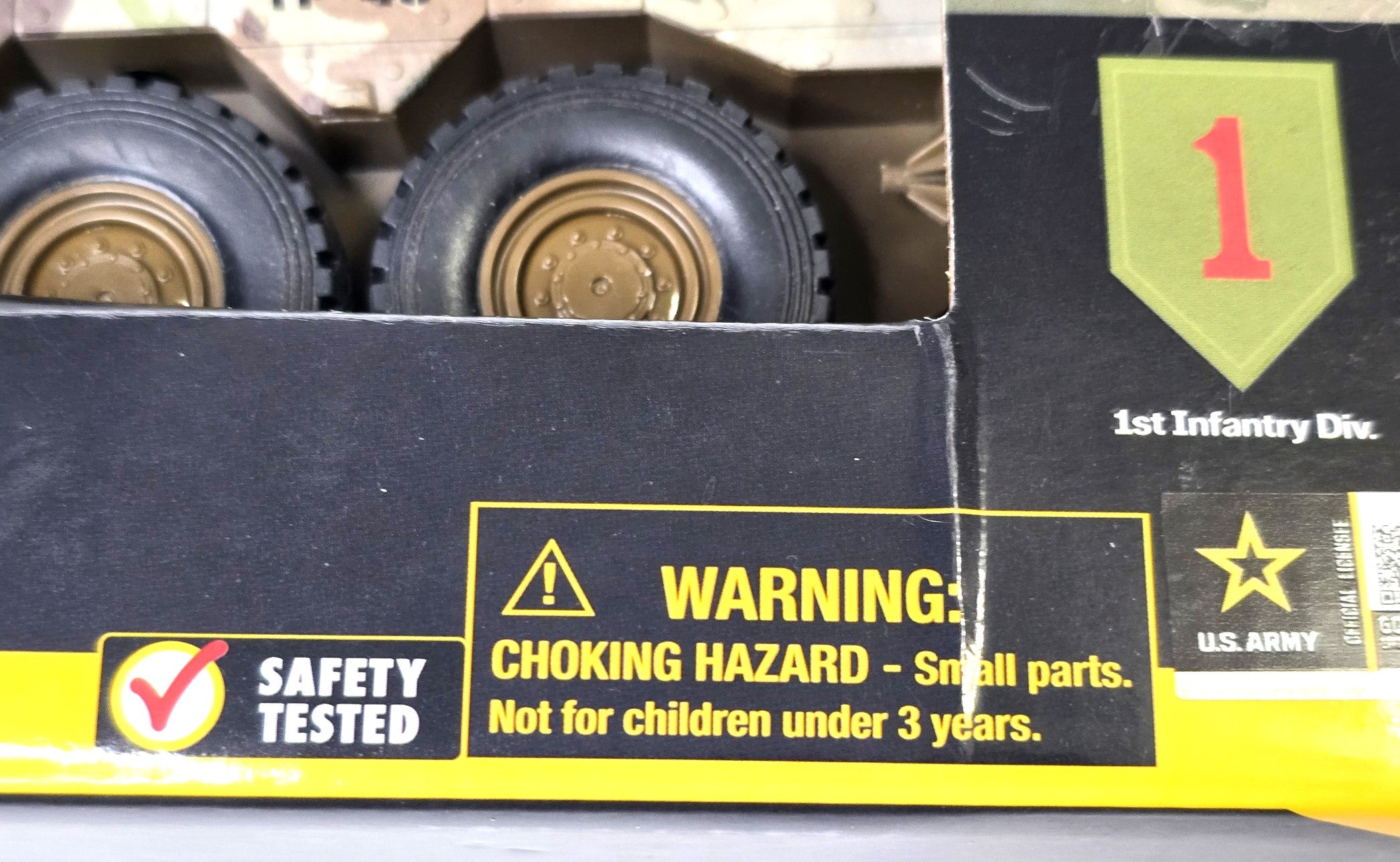 US Army Battle Stryker Friction Powered Vehicle with Lights and Sounds 3+