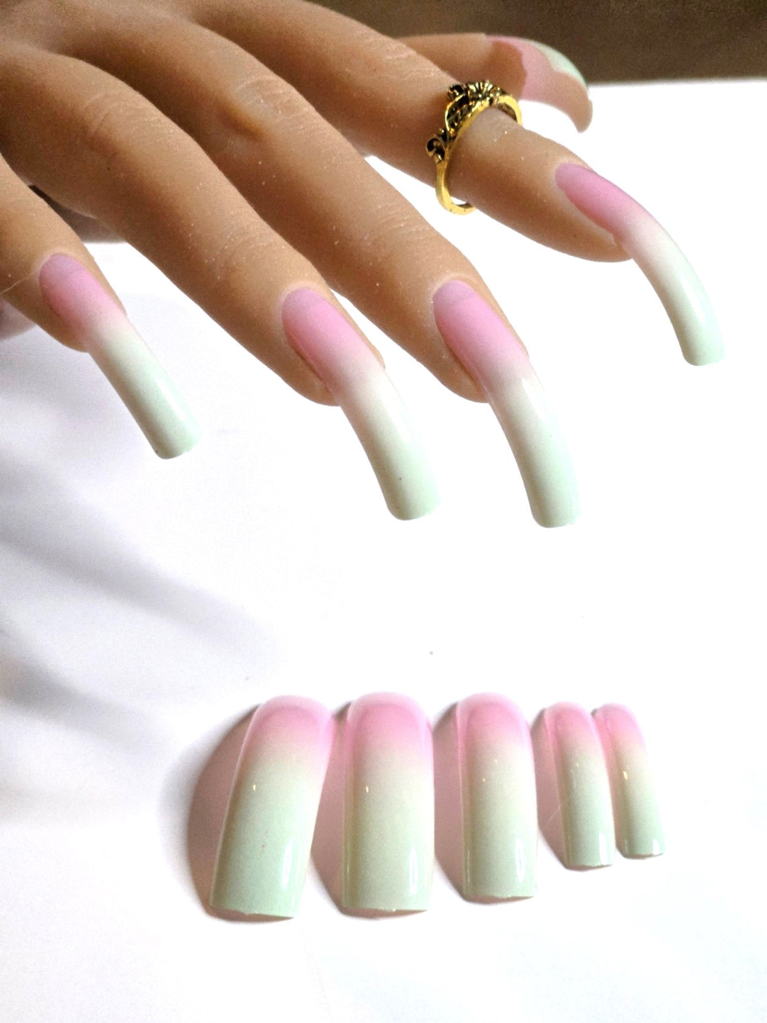 XL Square Curved Nail Set in Multiple Colors 20-24 pieces (A001 - A002)