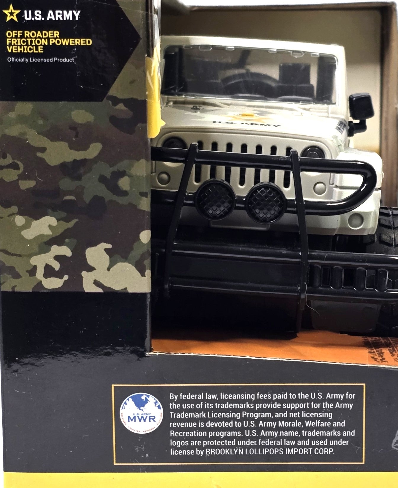 US Army Off Roader Friction Powered Vehicle with Light &amp; Sound RW-20092