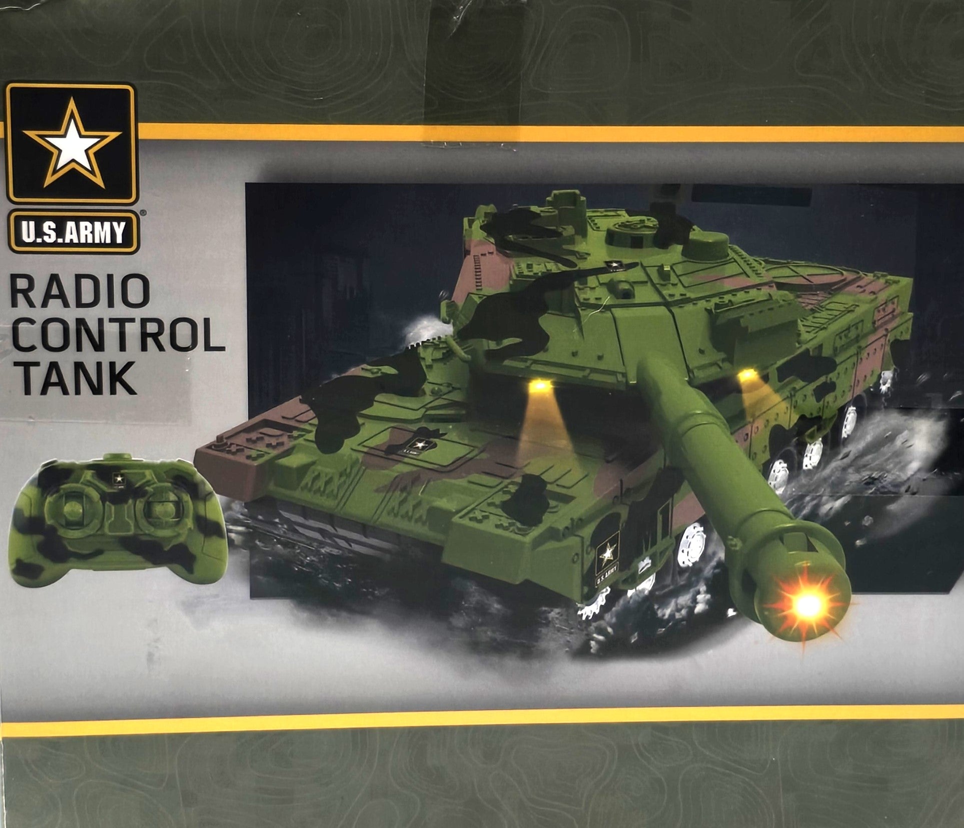 US ARMY Radio Control Tank with Lights and Sounds, Forward/Back, Left/Right 6+