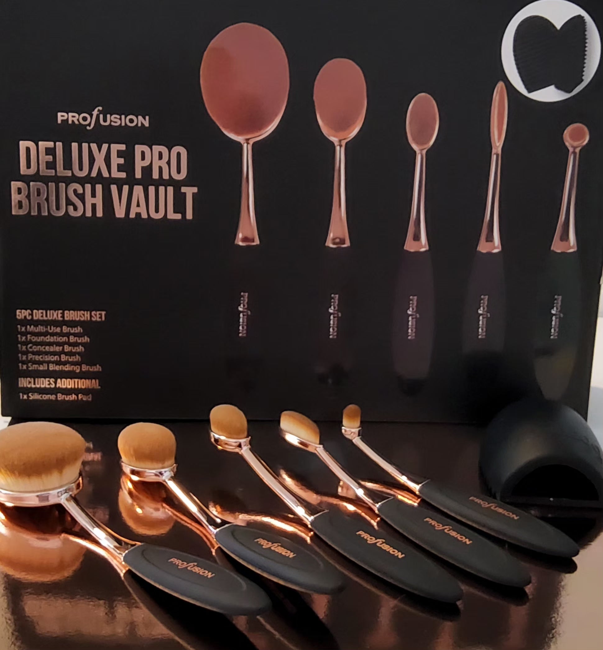 PROFUSION Deluxe Pro Brush Vault 5 pcs Set with Bonus Silicone Brush Pad