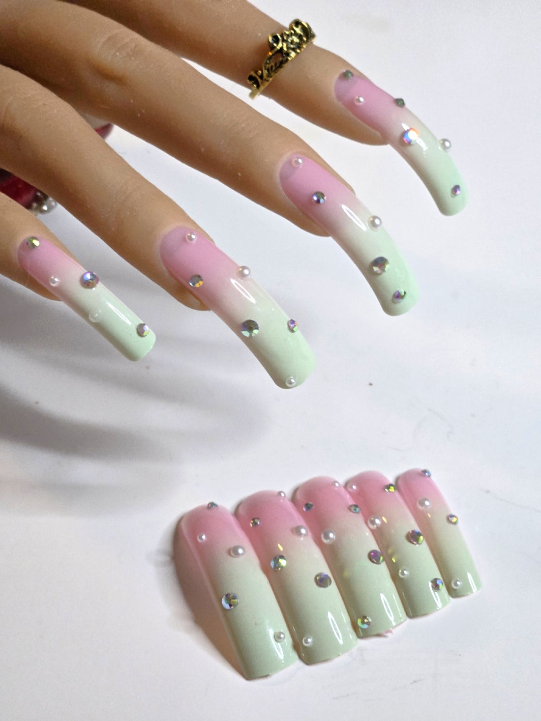 XL Square Curved Nail Set in Multiple Colors 20-24 pieces (A001 - A002)
