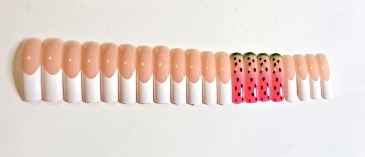 XL Square Curved Nail Set in Multiple Colors 20-24 pieces (A001 - A002)
