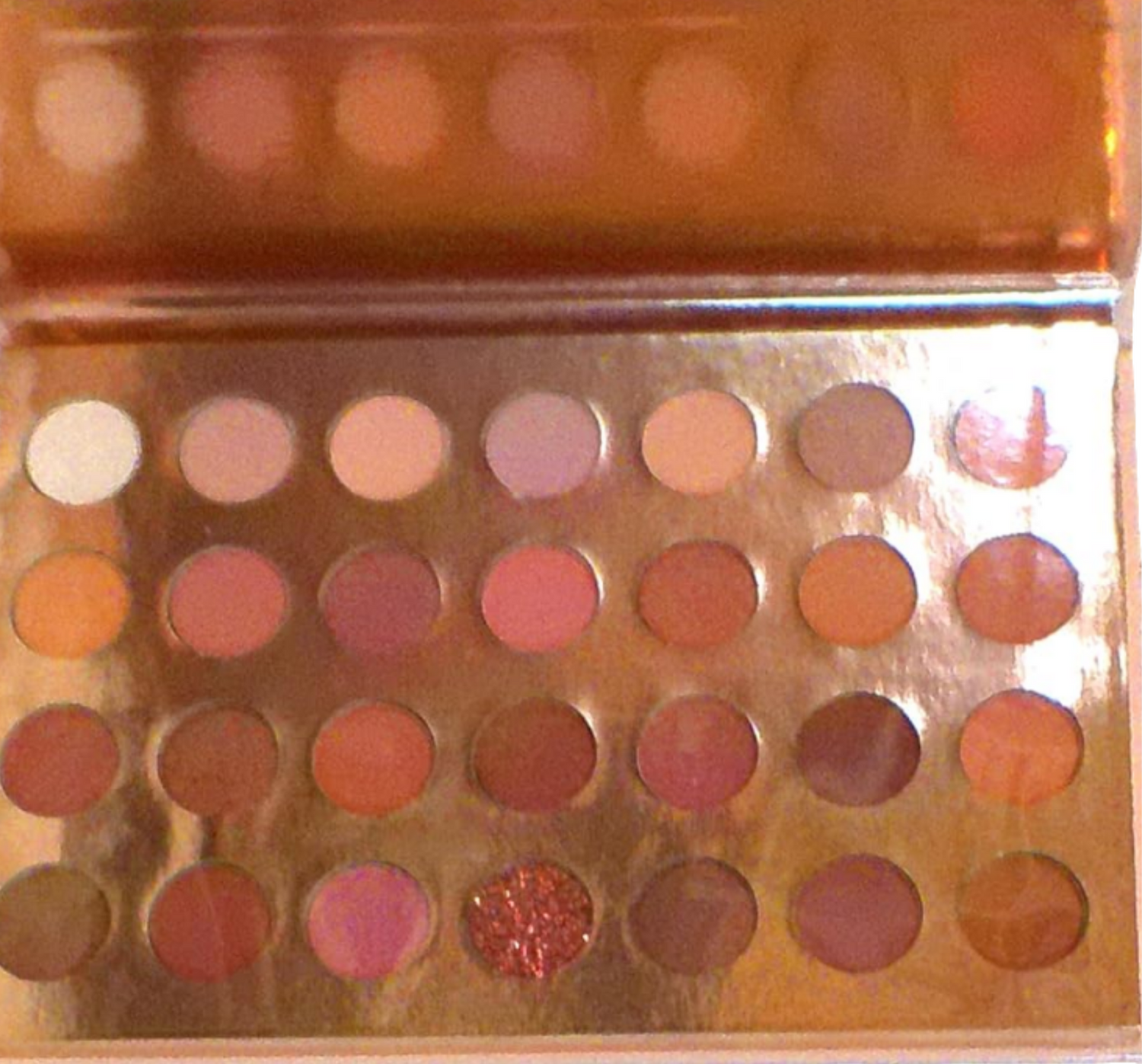 Profusion Rose Gold Dreams Eyeshadow Palette, 28 Shades