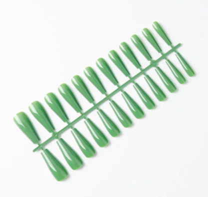 Black &amp; Green Square Coffin Press-On Nails – 24-Piece Set