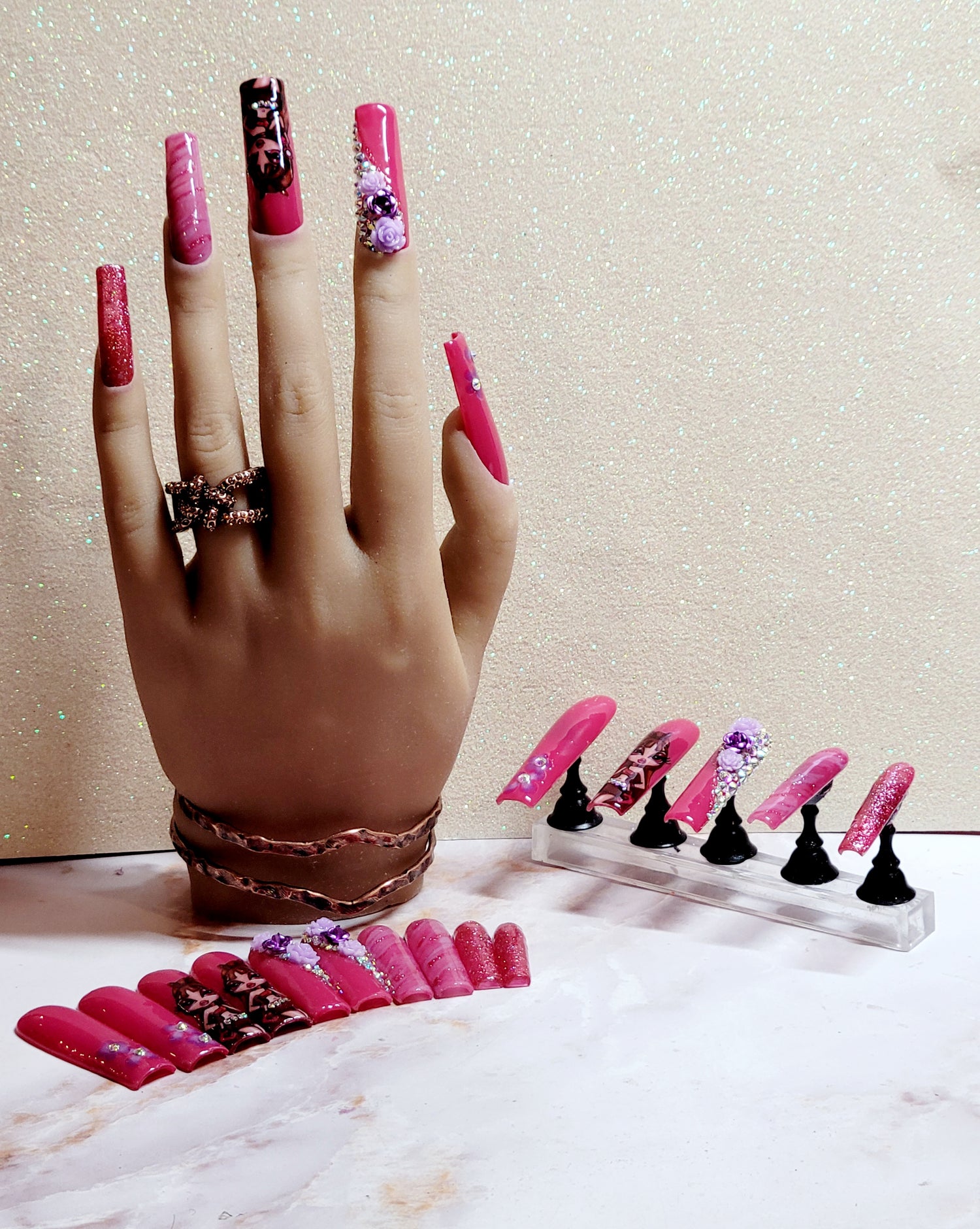 XXL Square Brat Design Press-Ons 20-24 pieces