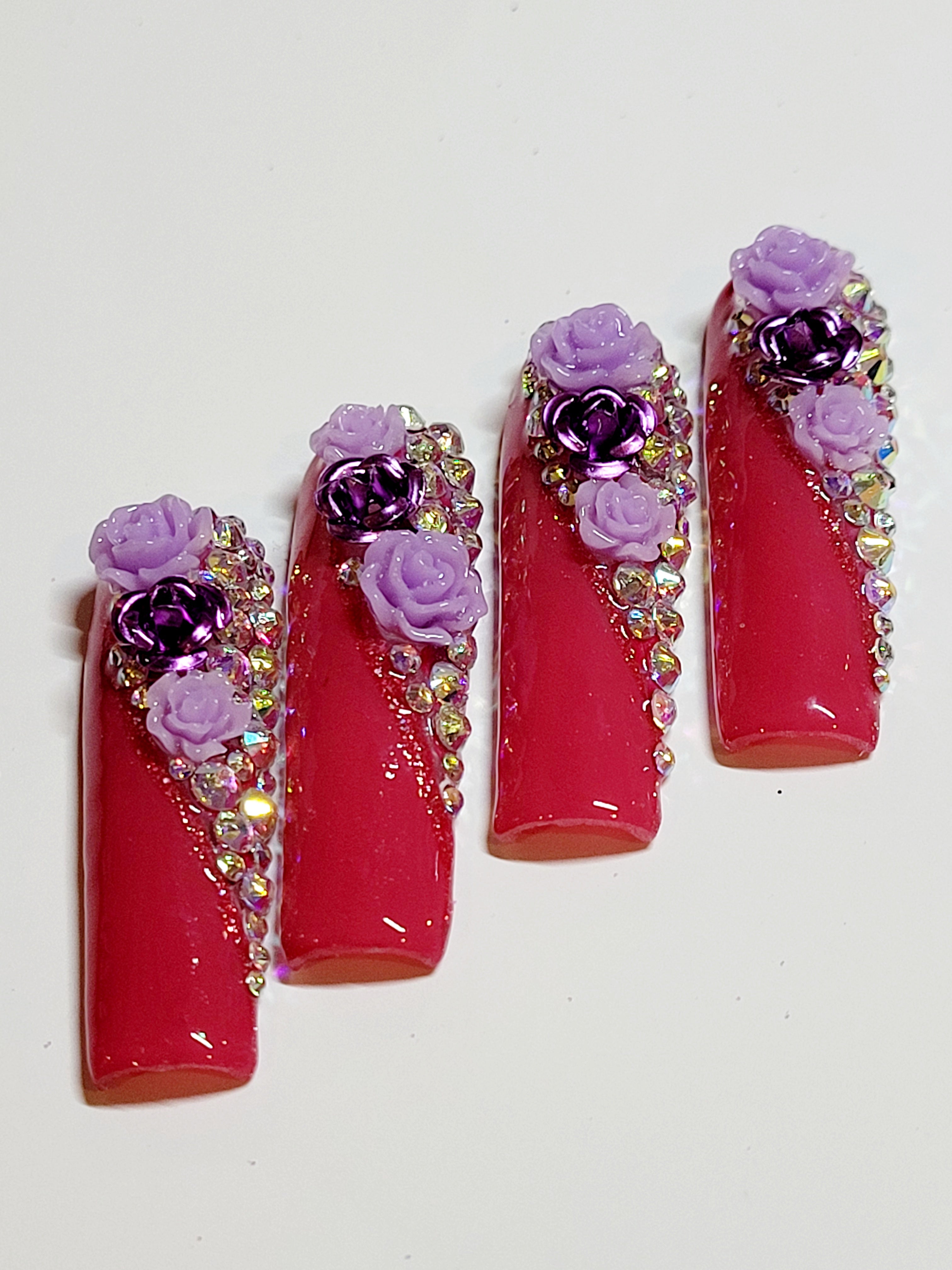 XXL Square Brat Design Press-Ons 20-24 pieces