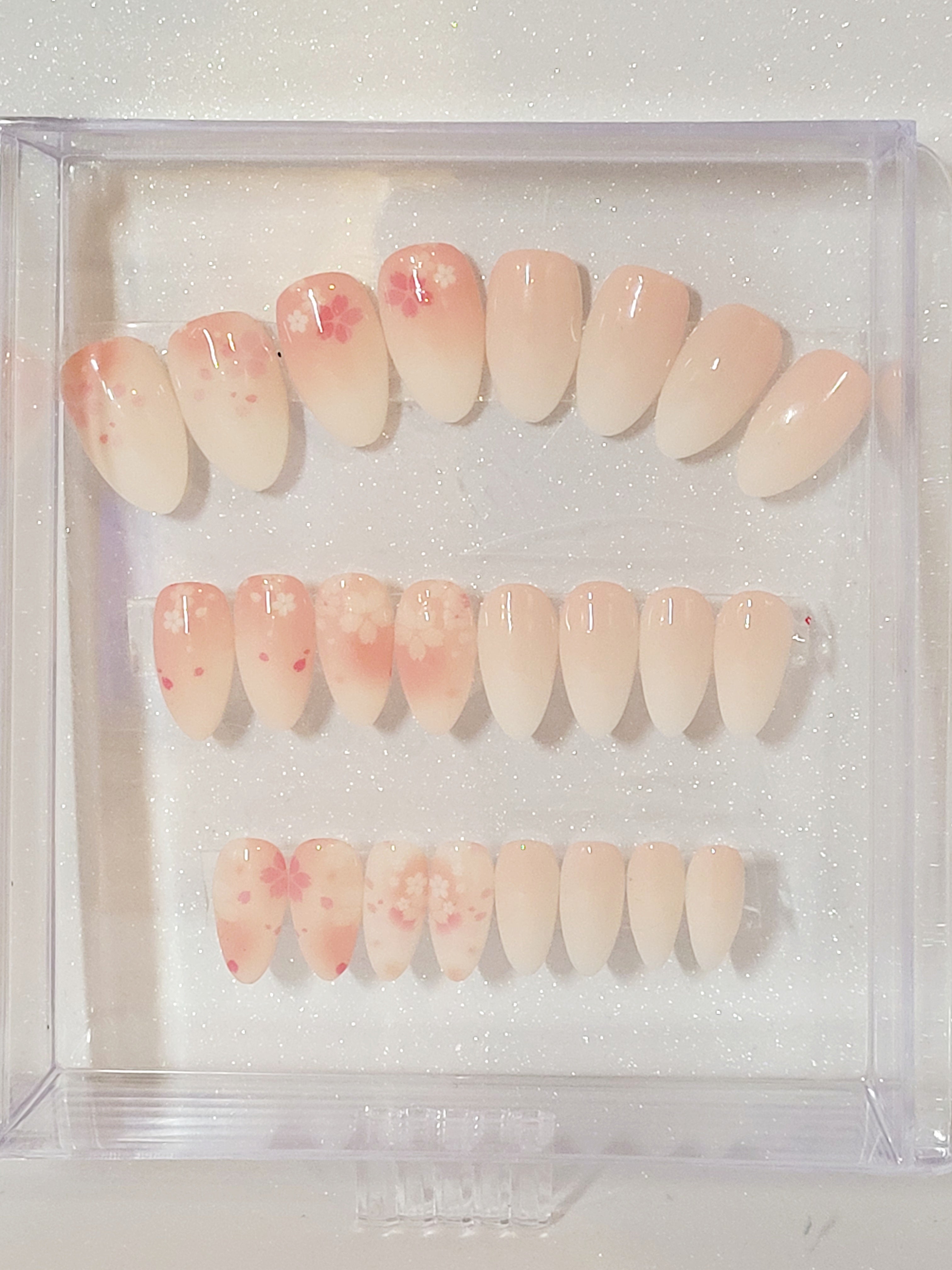 Short Almond Non-Custom Press-ons